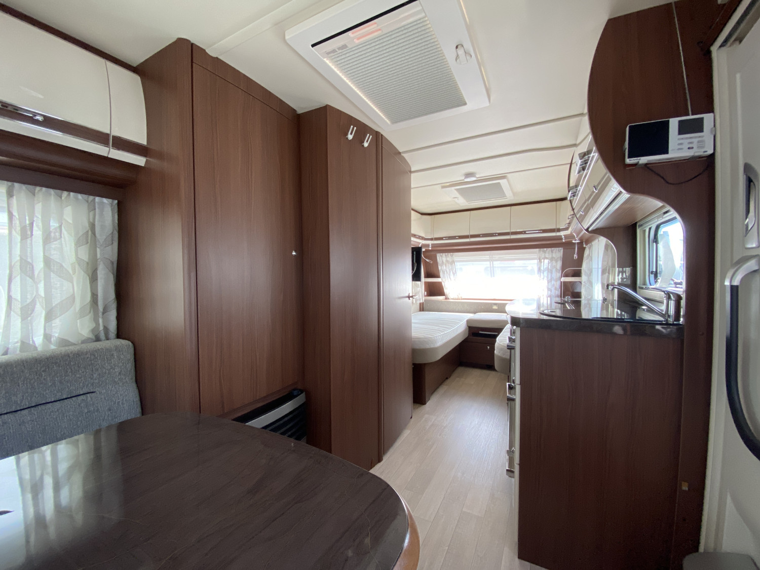 Caravane Bürstner Averso 490 — Familiale Confort